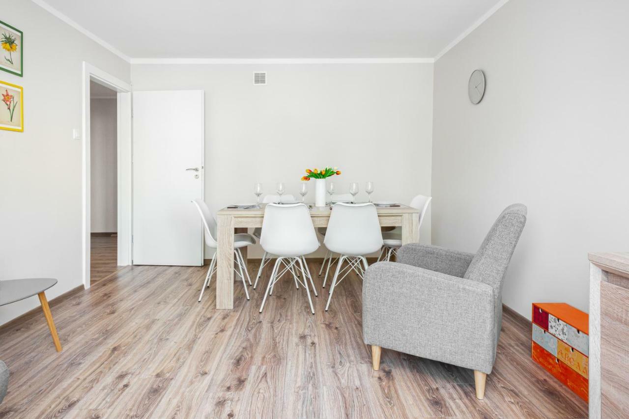 Apartments Warsaw Solidarnosci By Renters Bagian luar foto