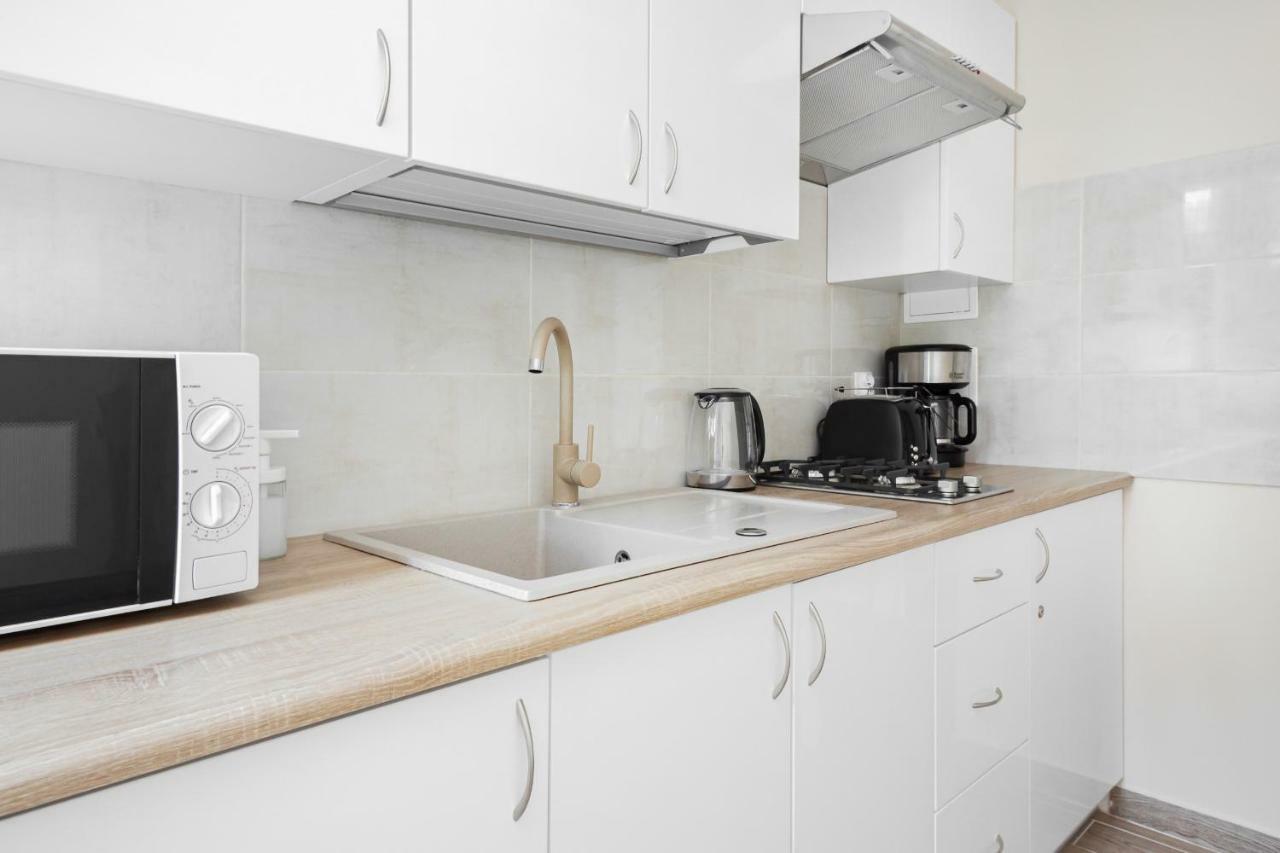 Apartments Warsaw Solidarnosci By Renters Bagian luar foto
